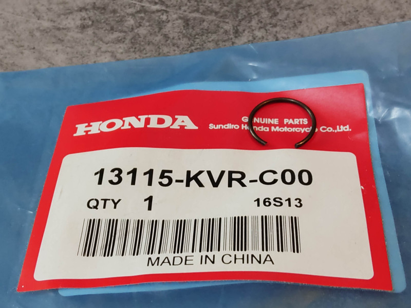 Clip axe de piston CRF110 HONDA 13115-KVR-C00