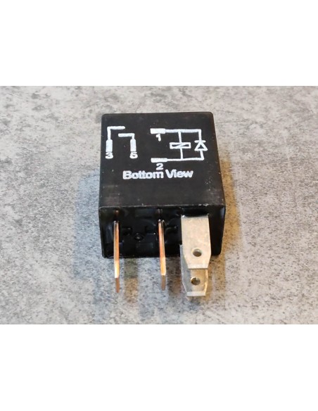 Relais éléctrique GL1800 01-05 NRX1800 05 HONDA 39794-MCA-000