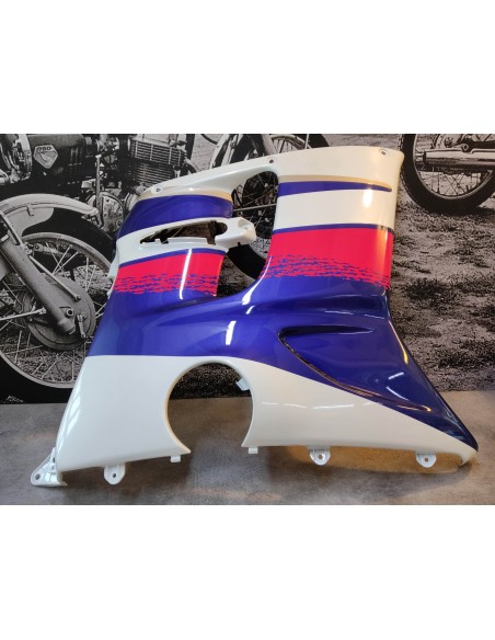 Auvent latéral milieu droit CBR1000 93 HONDA 64325-MZ2-000
