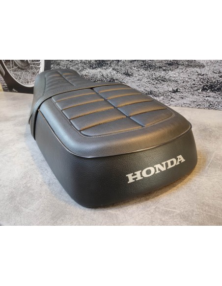 Selle double type 1 occasion TBE CB1100 SA/SAD 14 HONDA 77200-MGC-N21ZAOCC