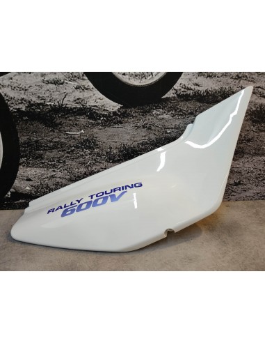 Cache latéral blanc coté droit XL600V TRANSALP 89/90/94 HONDA 83520-MS6-620ZB