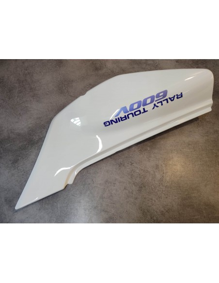Cache latéral blanc coté droit XL600V TRANSALP 89/90/94 HONDA 83520-MS6-620ZB