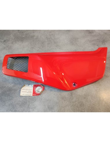 Cache latéral droit rouge NX650 DOMINATOR 88-91 HONDA 83510-MN9-000ZA