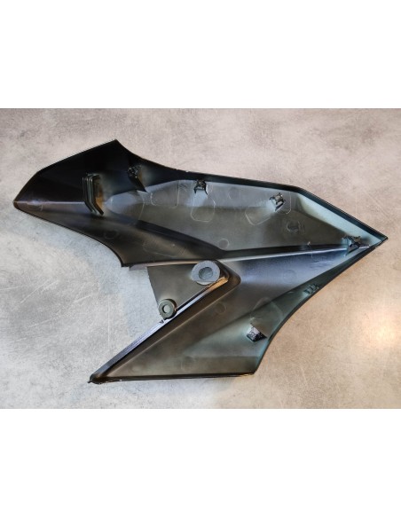 Flanc de carénage droit NOS GLR125 CB125F HONDA 64310-KPN-E00ZC NOS