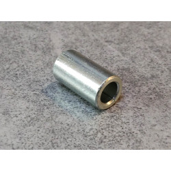 Entretoise repose pied CB600 F/FA/F3 2010/11 HONDA 50651-MGM-D10