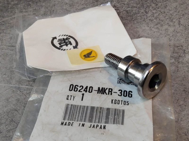 Vis pivot selection HONDA 06240-MKR-306