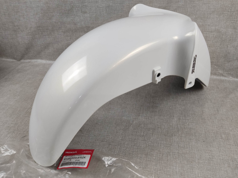 Garde boue avant blanc FORZA 300 2013/2017 neuf origine HONDA 61000-K04-970ZK
