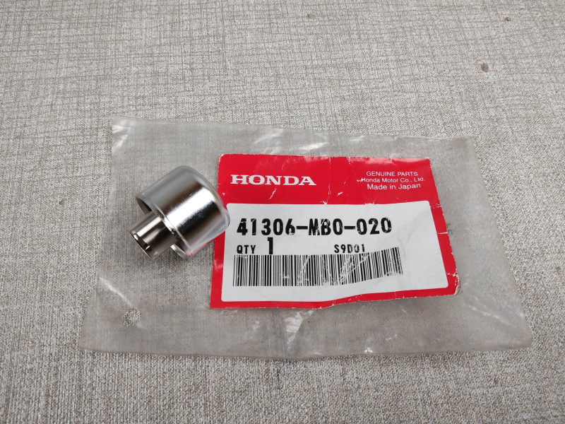 Bouchon de respiration sur pont AR de VT1100C 94 GL1800 05-13 NT700V 06-12 V