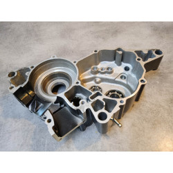 Demi carter moteur gauche de NSR125 89-01 HONDA 112A1-KY4-900