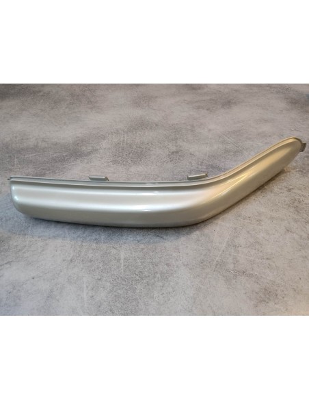 Garniture coté droit sur coffre de PC800 HONDA 81214-MR5-000ZA