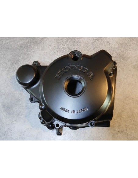 Carter gauche alternateur CB125 TD / T 84/85 HONDA 11341-KC1-010
