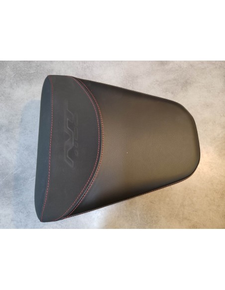 Siège passager noir liseret rouge NT1100 2022/25 HONDA 77300-MLF-E01