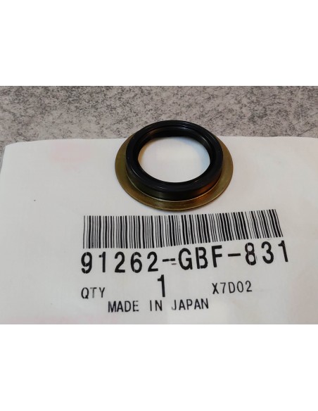 Cache poussière 20x26x4 mm CR80 CR85 HONDA 91262-GBF-831