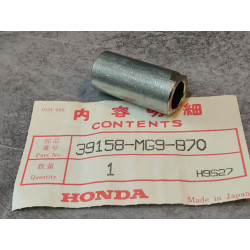 Ecrou fixation antenne GL1200 GL1500 HONDA 39158-MG9-870