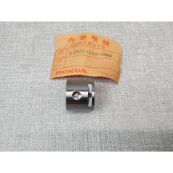 Roulement (15mm) coté droit d'arbre secondaire de CB125K2-K3-K5 CB125SS C92/9