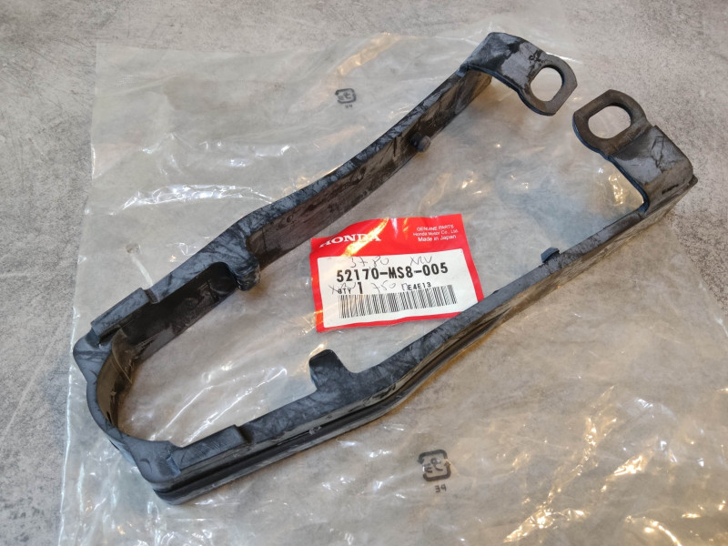 Patin guide chaine secondaire sur bras oscillant pour XRV750 HONDA 52170-MS8-005