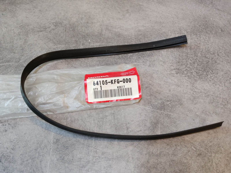Joint de pare brise FES125 FES250 64105-KFG-000