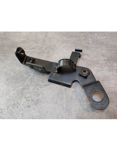 Support de conduit d'air coté gauche de NSR125FP 93 HONDA 83728-KBS-900