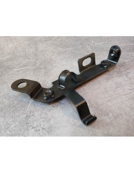 Support de conduit d'air coté gauche de NSR125FP 93 HONDA 83728-KBS-900