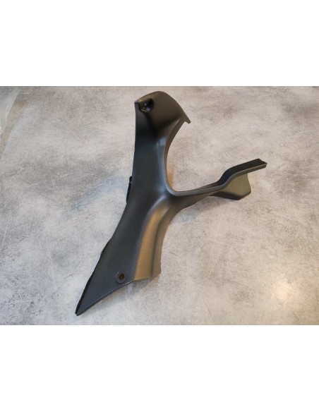 Habillage entourage des compteurs coté gauche CBR1100XX HONDA 64596-MAT-000ZB