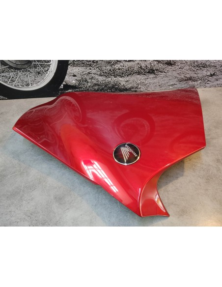 Flanc de carénage droit rouge VFR1200 F/FD 2010/11 HONDA 64310-MGE-000ZC