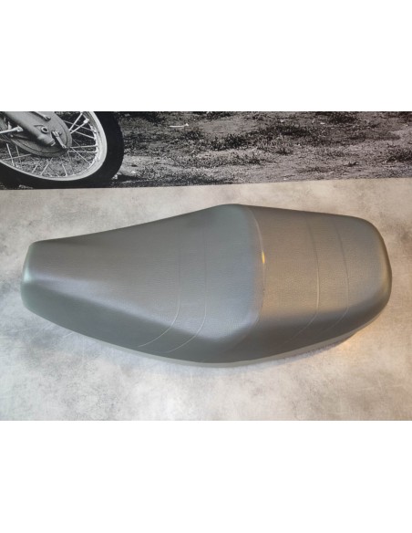 Selle double avec défaut de couture CH125 SPACY 92/93 HONDA 77200-KV8-730OCC