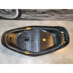 Selle neuve SRX50 98/99 HONDA 77100-GCK-000ZA