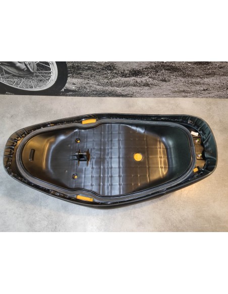 Selle neuve SRX50 98/99 HONDA 77100-GCK-000ZA