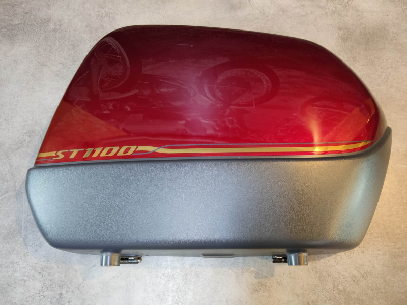 Couvercle droit de sacoche ST1100 2000 HONDA 81450-MAJ-M60ZA