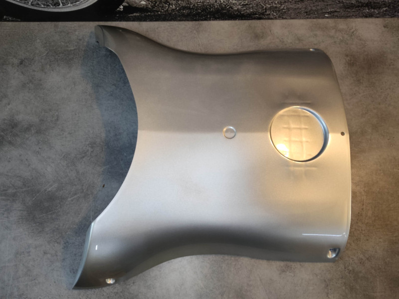 Couvercle inférieur de SH125 01/04 code couleur NH411M