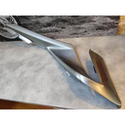 Panneau latéral gauche FJS400 SILVER WING HONDA 64341-MFT-640ZC