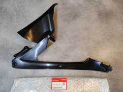 Carénage intérieur central droit CBR1000RR 04/05 HONDA 64325-MEL-010