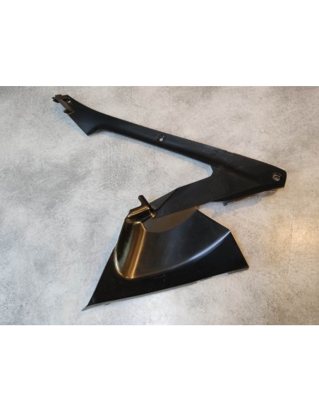 Carénage intérieur central droit CBR1000RR 04/05 HONDA 64325-MEL-010