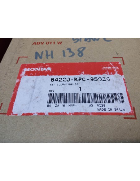 Auvent carénage avant droit blanc XL125V VARADERO HONDA 64220-KPC-950ZC