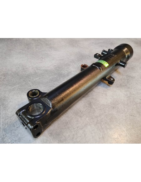 Fourreau de fourche gauche XL1000V VARADERO 2001/02 HONDA 51520-MBT-D11