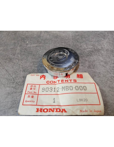 Bouchon chromé VF750 S/C XLV750 VF700C VT250C HONDA 90312-MB0-000