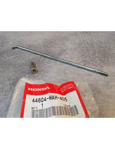 Rayon roue avant et écrou VT1100 C2 95-99 HONDA 44604-MAH-405