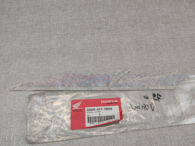 Sticker rayure gauche type 3 SA50P VISION 93 SA75P 93 HONDA 83605-GY1-700ZA