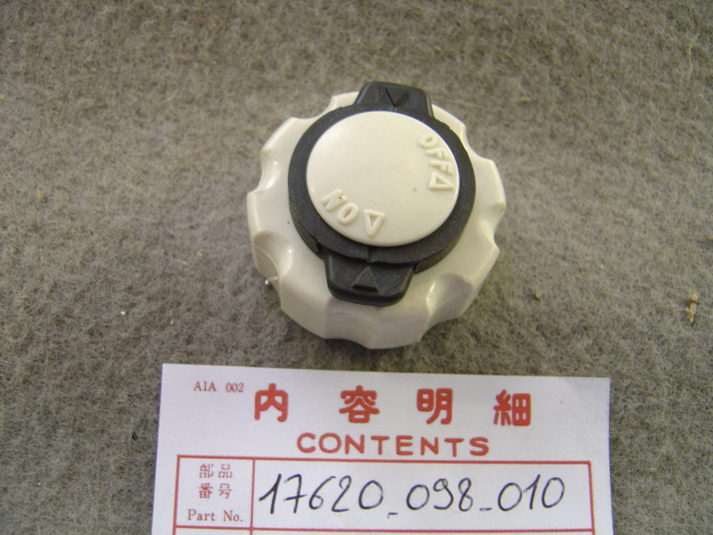 Bouchon réservoir essence Honda DAX ST50/ST70 - Réf. 17620098010