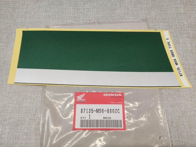 Sticker 1 latéral gauche type 5 XL600V 92/93 XL400V 92 HONDA 87135-MS6-880ZC