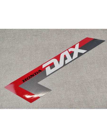 Sticker latéral coté gauche type 3 ST50 ST70 HONDA DAX 82/88/89 87125-126-505ZA