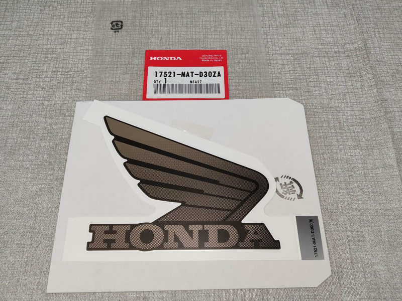 Sticker Réservoir Droit Honda CBR1100XX Superblackbird 2000