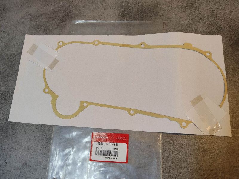 Joint de carter gauche SCV 100 FA/F9/F 2009/10 HONDA 11395-KRP-981