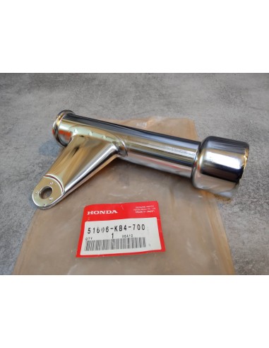 Patte de phare coté gauche HONDA CM125C 51606-KB4-700