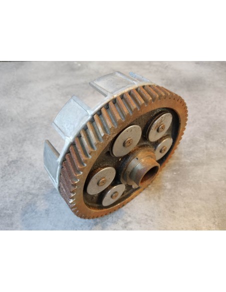 Cloche embrayage HONDA CD125 SS CB125K3 K5 22100-230-000