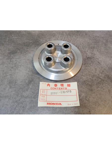 Flasque d'embrayage HONDA SS125 CB125K2 à K5 CD125/A 22351-230-010