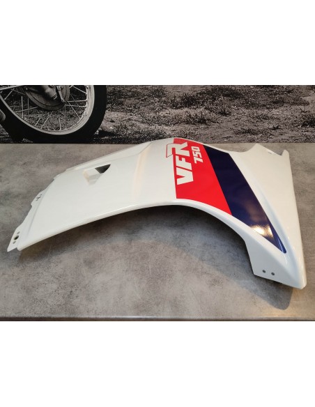 Carénage avant gauche OCCASION TBE VFR 750 F 1986 HONDA 642A9-ML7-672ZA OCC