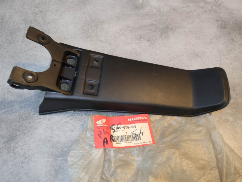 Garde boue arrière PK50 WALLAROO 1990-01 HONDA 80105-GT8-600