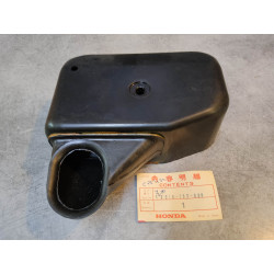 Couvercle boite à air coté droit CB 450 CL 450 HONDA 17214-203-000