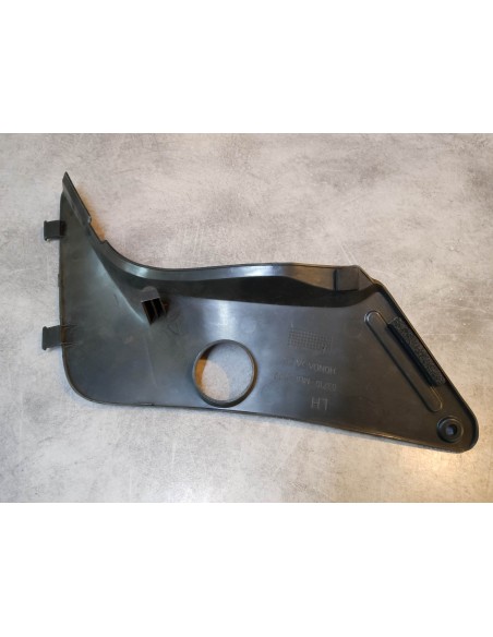 Cache latéral coté gauche noir NT650V 1998-02 HONDA 83700-MBL-610